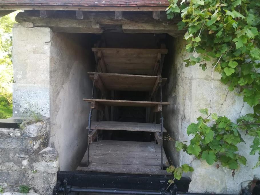 Chambre Coton Au Moulin De Gateau Saint-Pierre-les-Etieux Екстериор снимка